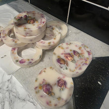 Load image into Gallery viewer, Vive La Rose, A soft floral wax tablet scented with Amyris, Palmarosa, and Geranium - Ideal for wardrobes - Calm living spaces -